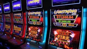 Pengguna armadatoto menikmati taruhan sepak bola dan slot online di perangkat mobile di berbagai kota Indonesia